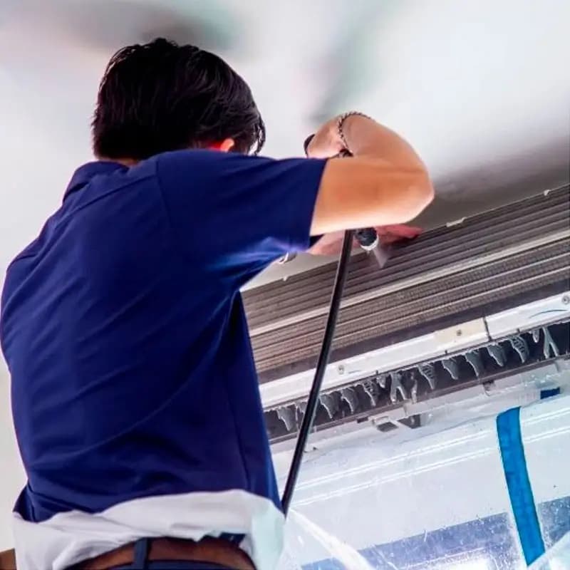 Dépoussiérage de l’unité intérieure